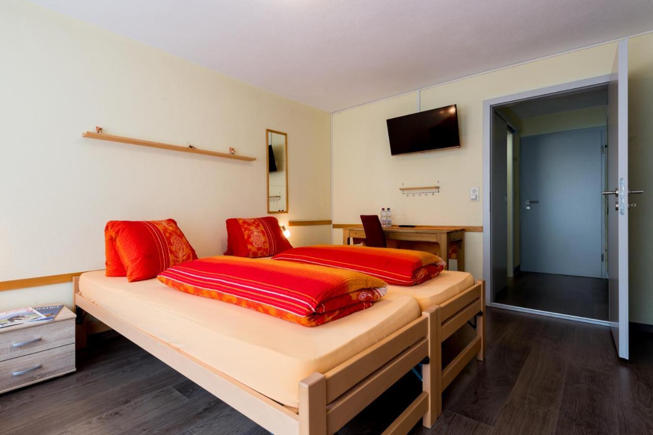Hotel Du Pont Gampel-Bratsch エクステリア 写真
